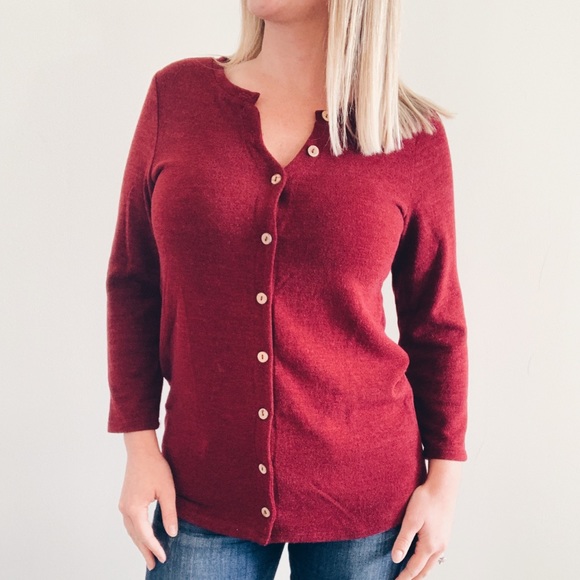ENTRO Burgundy Button Down Cardigan - Picture 2 of 2